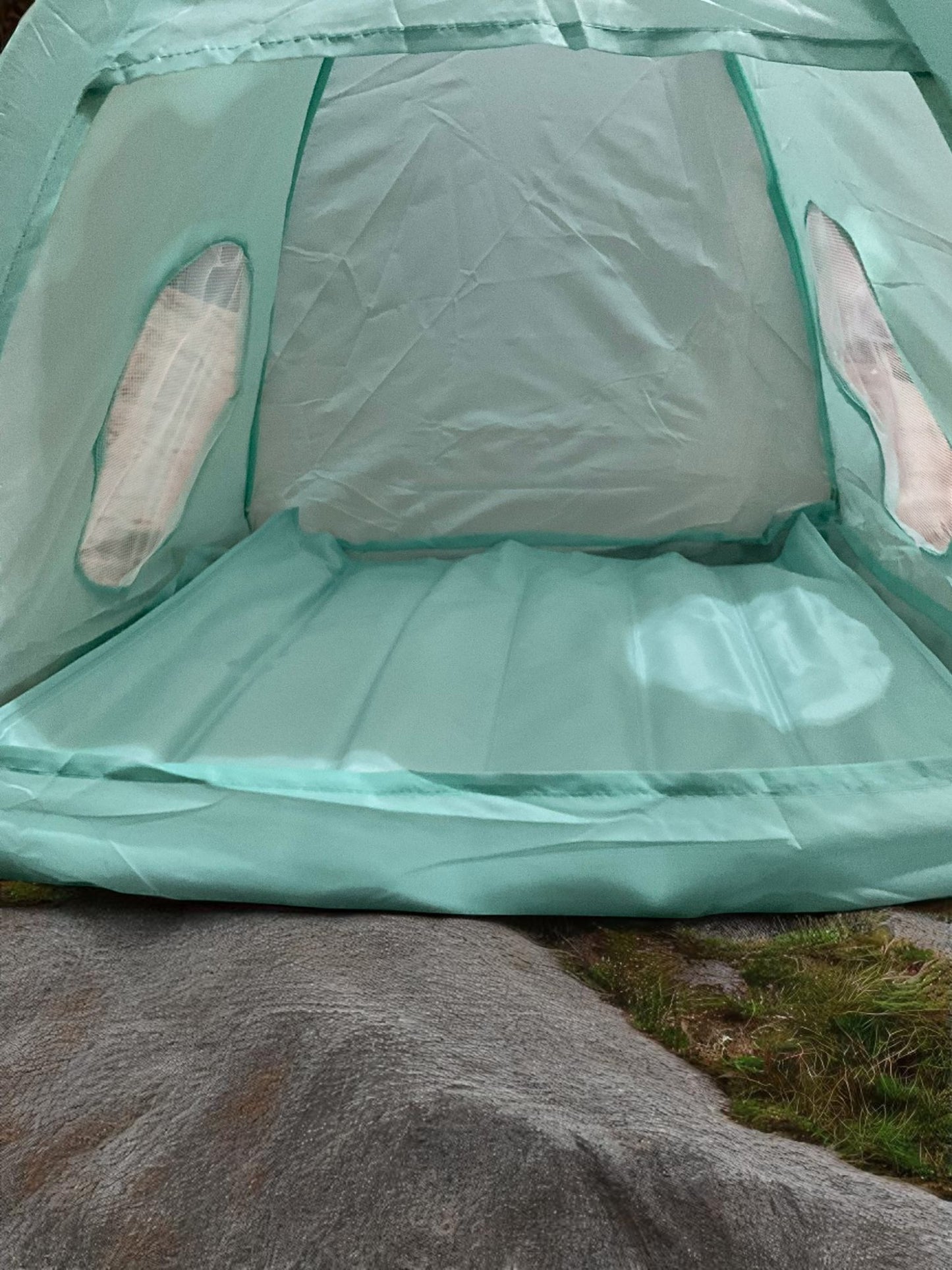 TENDA CON TAPPETINO AUTOREFRIGERANTE