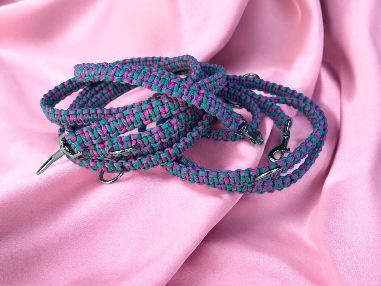 HANDS FREE PARACORD